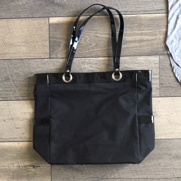 CALLING ALL BRIDES!! BRIDE Hi-low Tee & Sequin Tote - Picture 7 of 13